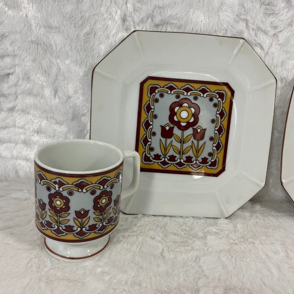 Vintage 2 sets Small Plate Teacup Retro Floral 70's - Picture 2 of 8